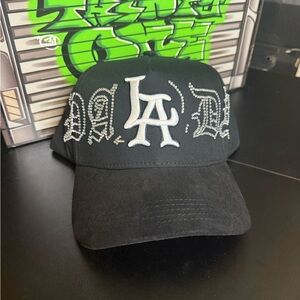 Dandy Hats La Crystals